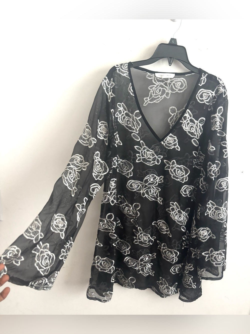 Honey Punch Tunic Sheer Floral Print Medium Fairy Indie Dark Romantic Whimsigoth